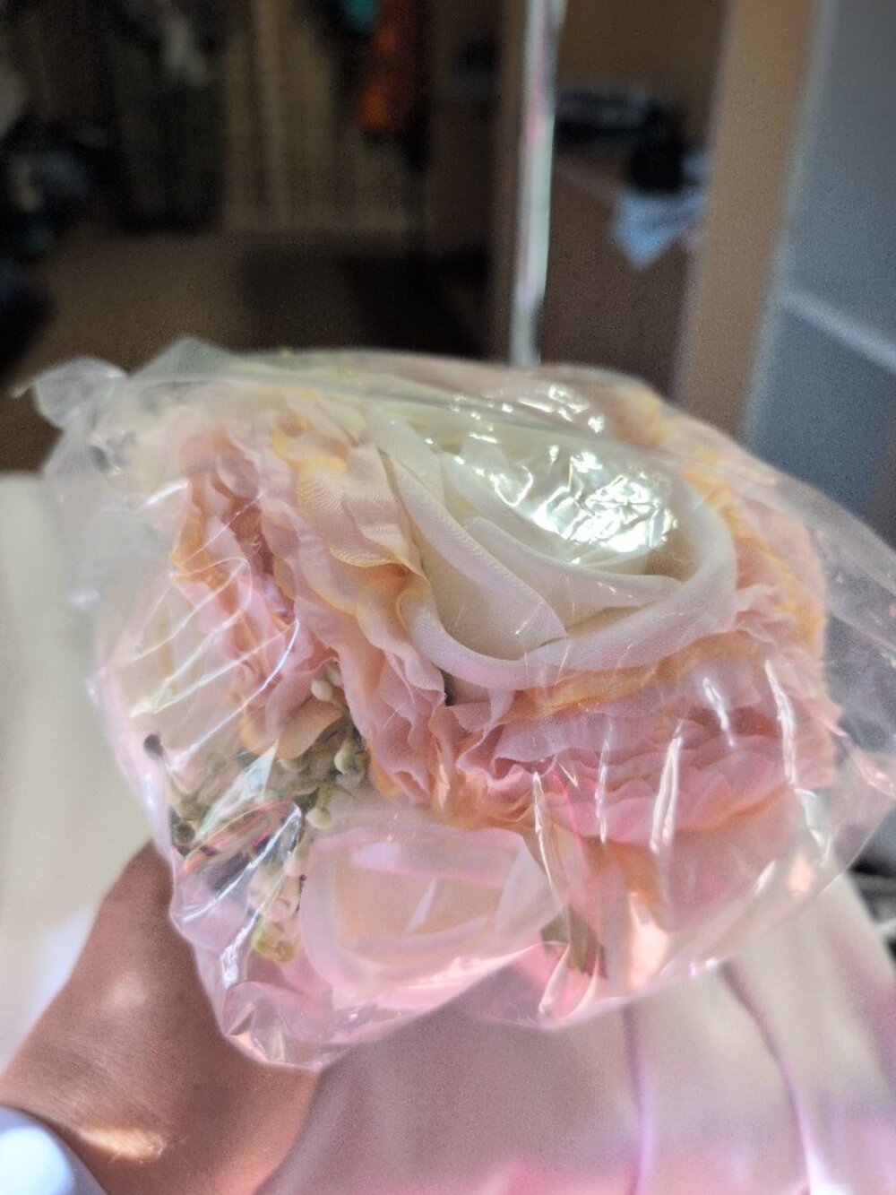 Artificial Floral Bouquet with Integrated Lights - Soft Pink & Cream